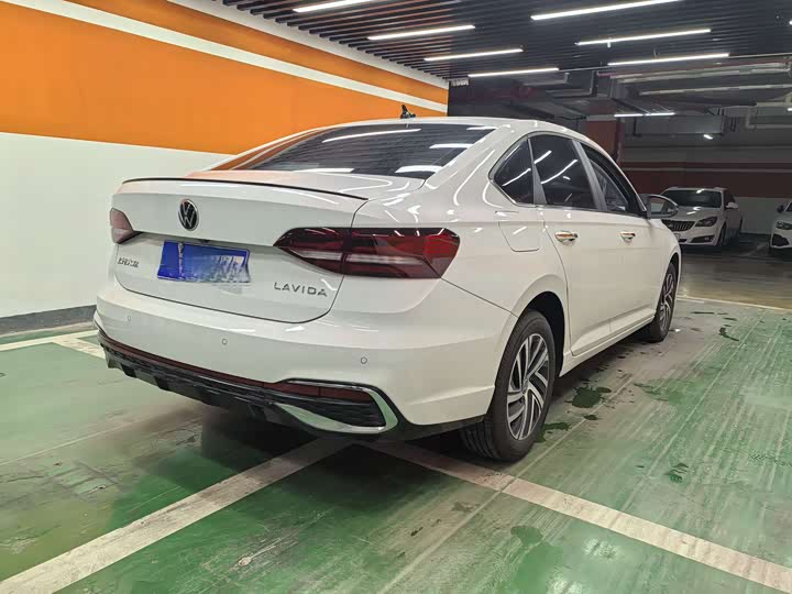 Volkswagen Lavida 2026 2026款 300TSI DSG星空满逸版