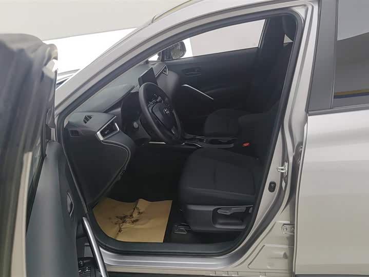 Toyota Corolla Cross 2022 2022款 2.0L 精英版