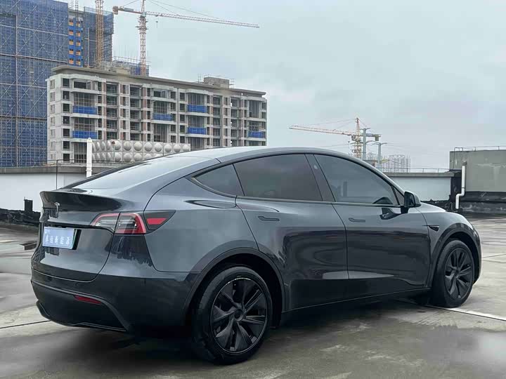 Tesla Model Y 2024 2024款 后轮驱动版