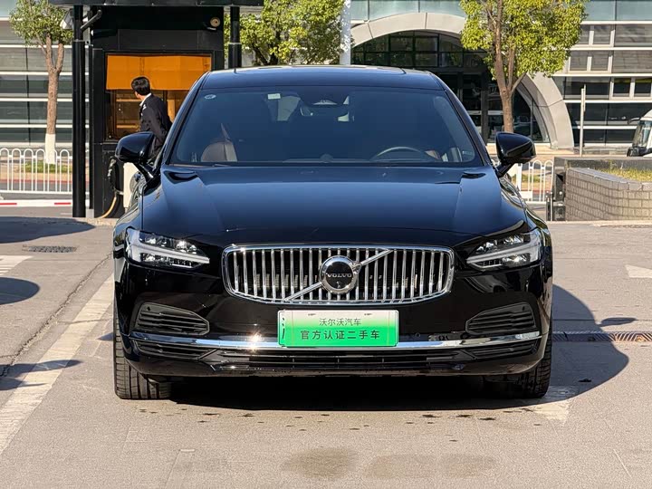 Volvo S90 Hybrid 2025 2025款 插电式混动 四驱长续航智雅豪华版