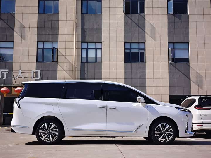 Buick GL8 Hybrid 2026 2026款 陆尊 奢享版