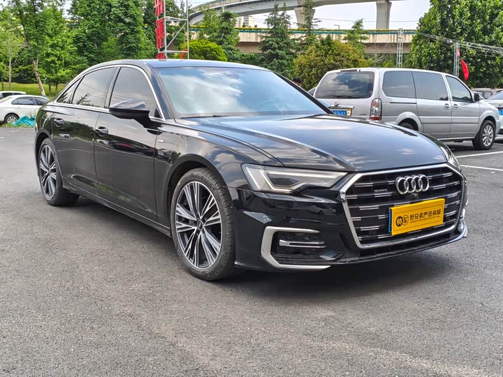 Фото 3 - Audi A6L