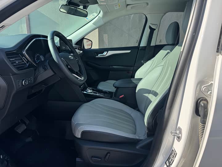 Ford Escape 2024 2024款 EcoBoost 245 两驱耀享款