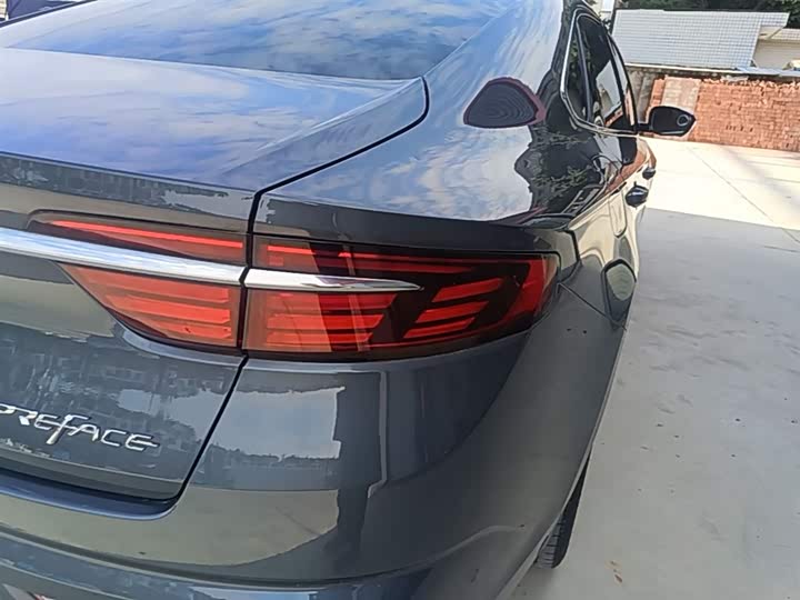 Geely Preface 2021 2021款 改款 2.0TD 尊贵型