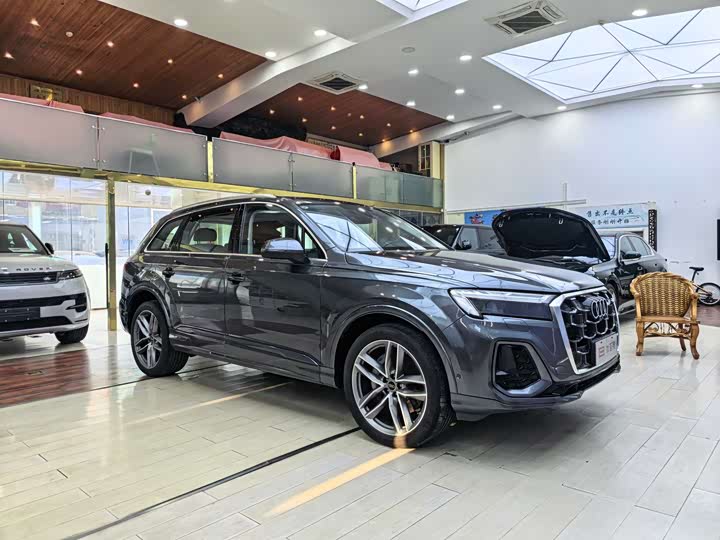 Audi Q7 2024 2024款 45 TFSI quattro S line运动型