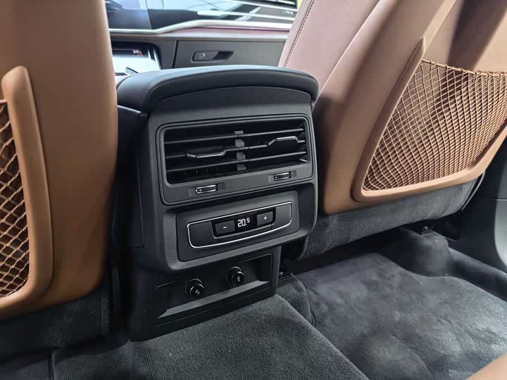 Audi Q7 2024 2024款 45 TFSI quattro S line运动型
