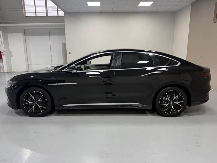 BYD Han 2025 2025款 DM-i 125KM尊荣型