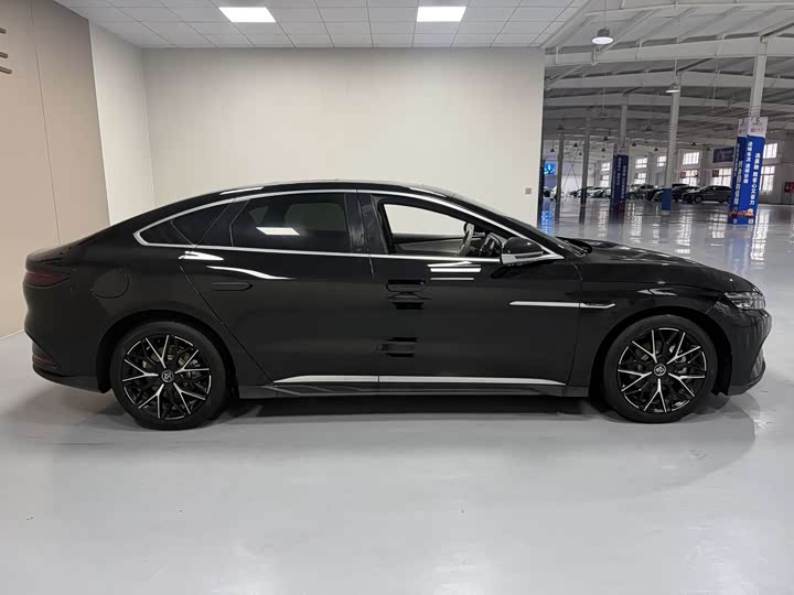 BYD Han 2025 2025款 DM-i 125KM尊荣型