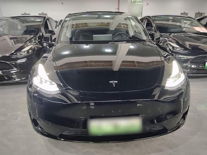 Zdjęcie 3 - Tesla Model Y