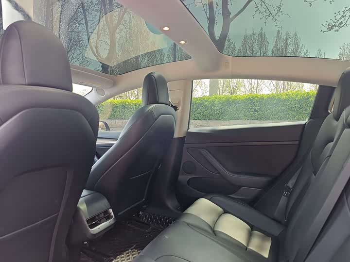 Photo 6 - Tesla Model 3