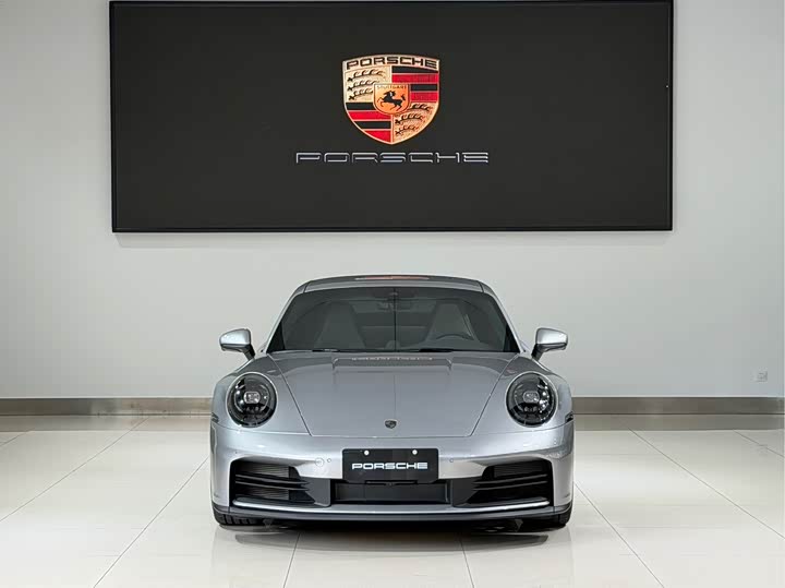 Фото 2 - Porsche 911