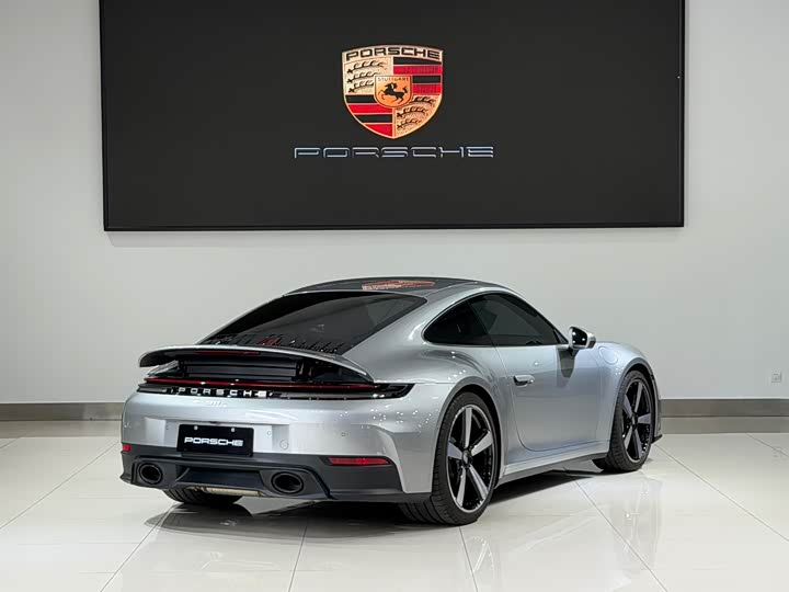 Фото 4 - Porsche 911