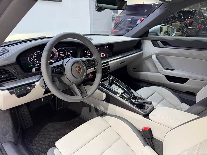 Фото 6 - Porsche 911