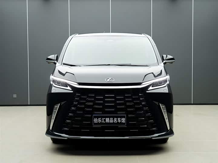 Lexus LM 2025 2025款 500h 四座御世版