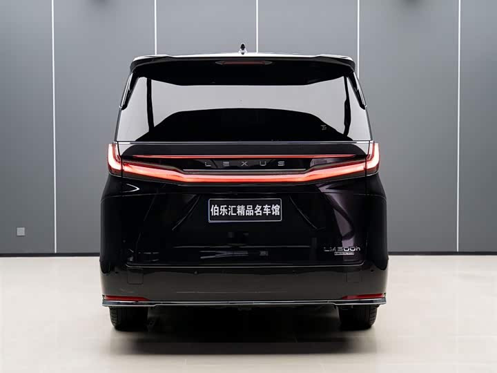 Lexus LM 2025 2025款 500h 四座御世版