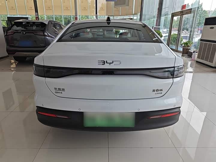BYD Seal 05 DM-i Hybrid 2025 2025款 DM-i 智驾版 120KM旗舰型