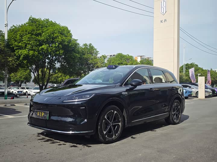 Zdjęcie 1 - Shangjie (Huawei × SAIC) H5