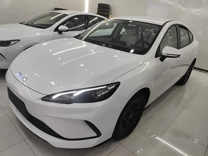 Фото 2 - BYD Seal 05 DM-i Hybrid