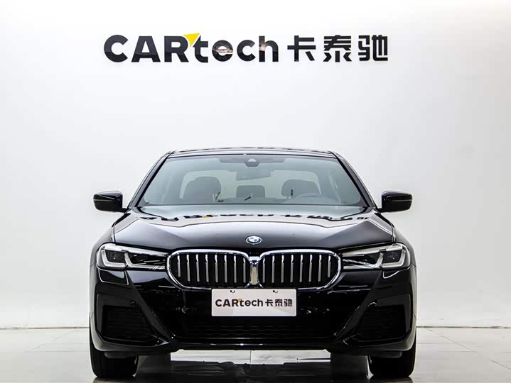 Фото 3 - BMW 5 Series