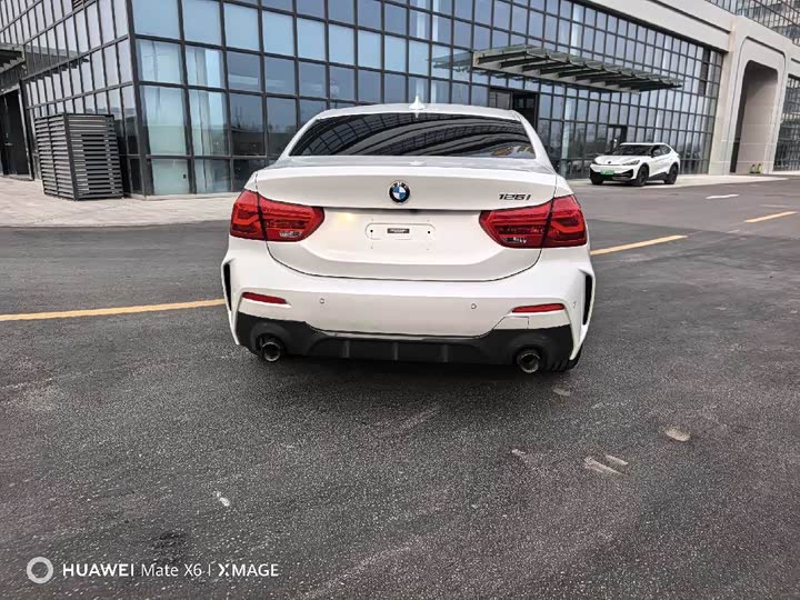 Фото 5 - BMW 1 Series