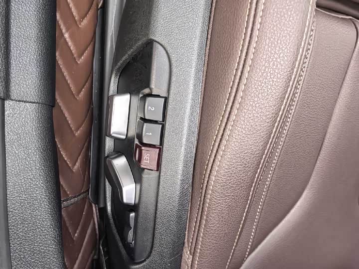 Фото 9 - BMW 1 Series