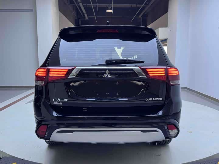 Mitsubishi Outlander 2021 2021款 2.0L 两驱畅享版 5座