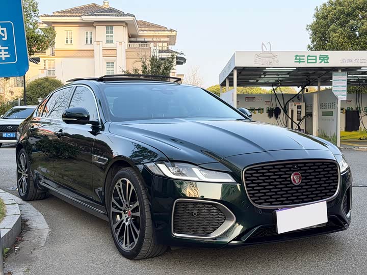 Фото 4 - Jaguar XF L