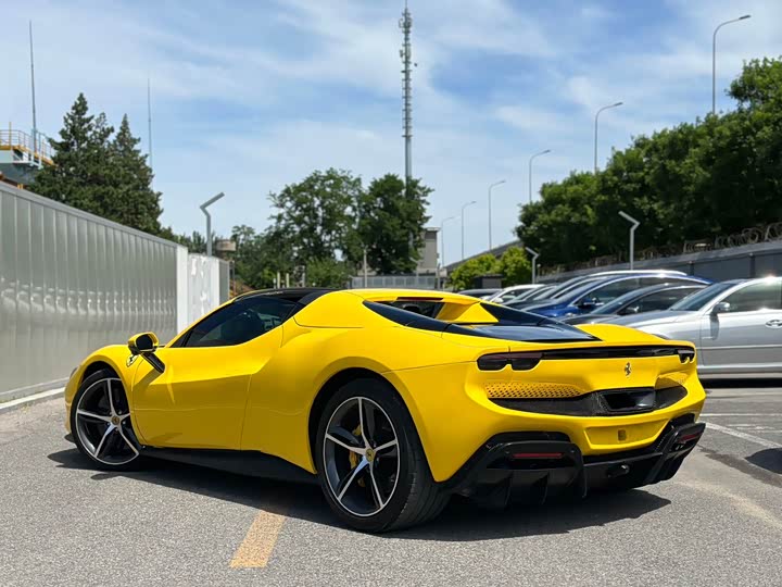 2022 Ferrari 296