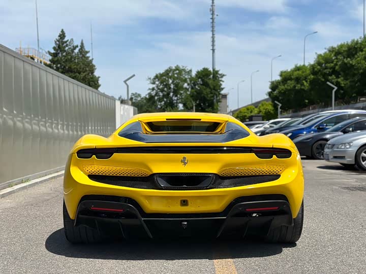 2022 Ferrari 296