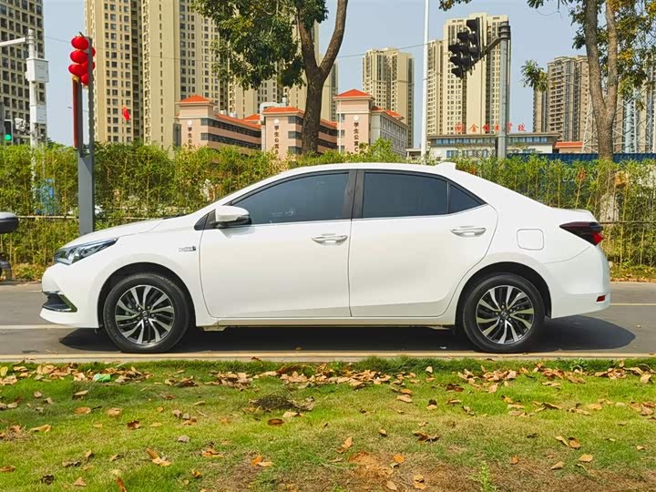 Toyota Corolla Hybrid 2019 2019款 1.8L E-CVT领先版