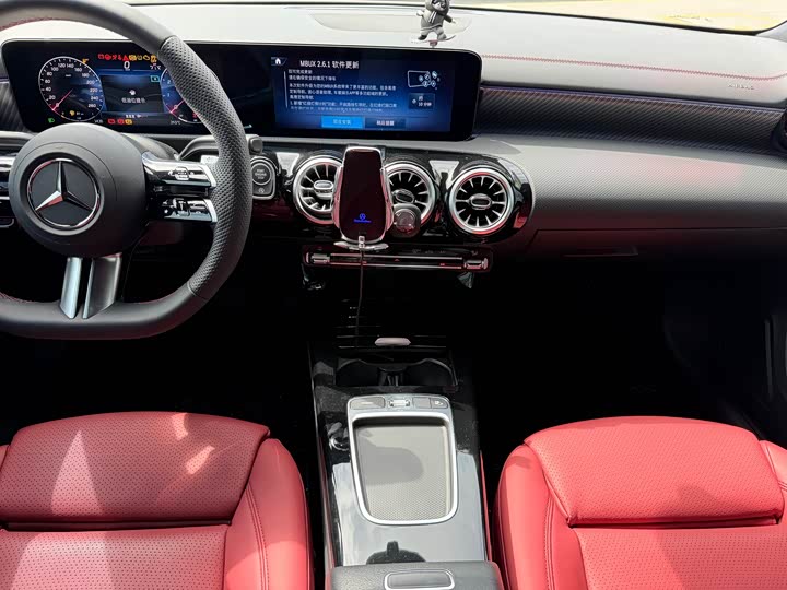 Фото 6 - Mercedes-Benz A-Class