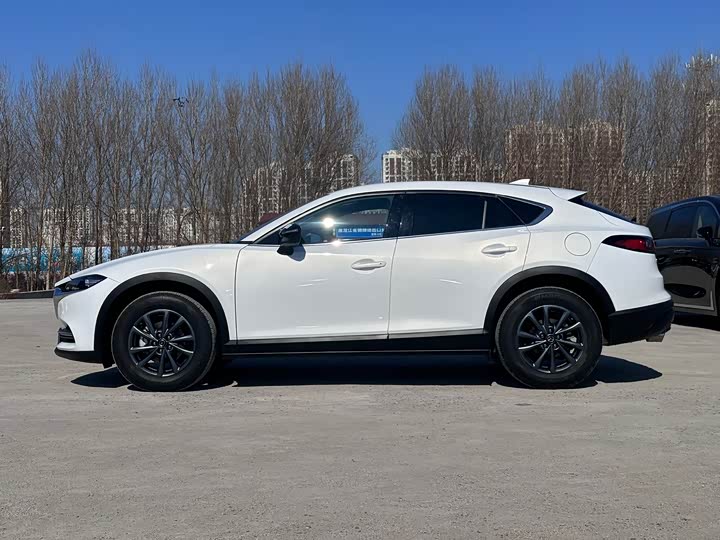 Mazda CX-4 2021 2021款 2.0L 自动两驱蓝天活力版