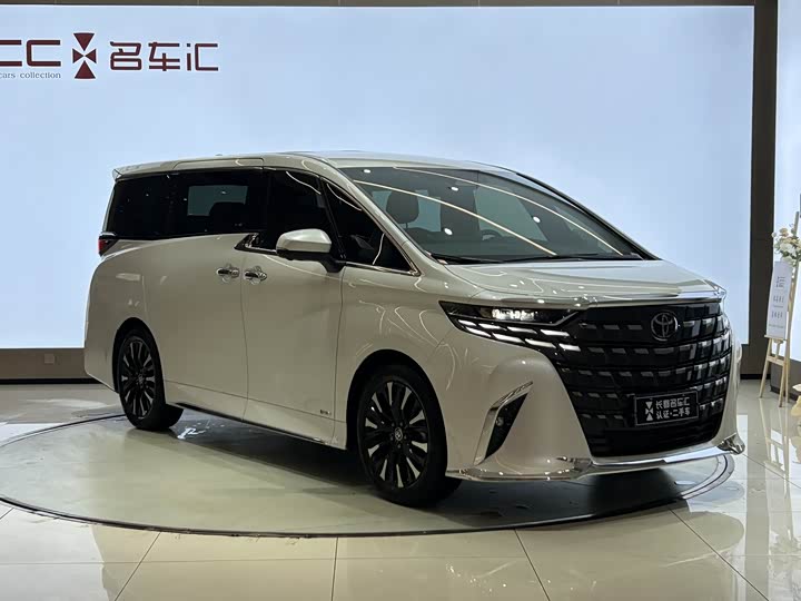 Фото 3 - Toyota Alphard