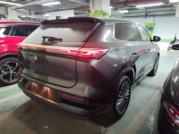 Dongfeng Aeolus L8 2025 2025款 185KM梦想版
