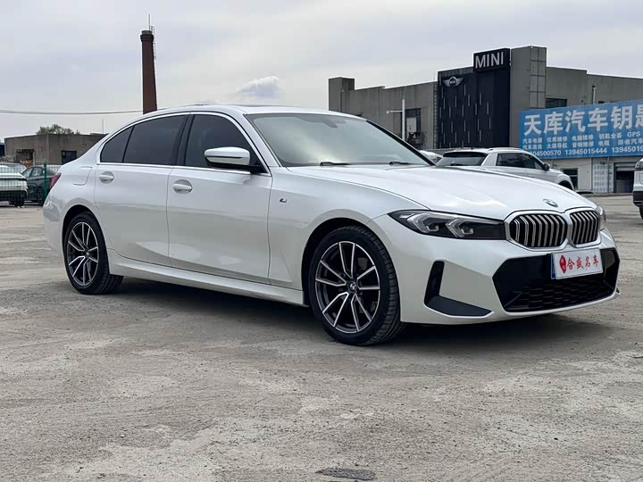 Фото 2 - BMW 3 Series