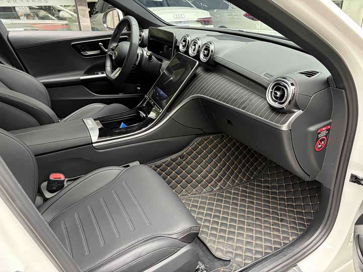 Фото 2 - Mercedes-Benz C-Class