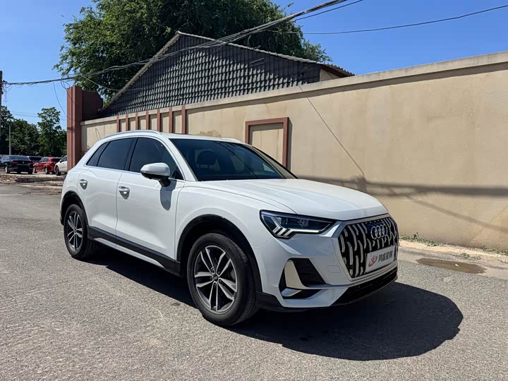 Фото 3 - Audi Q3