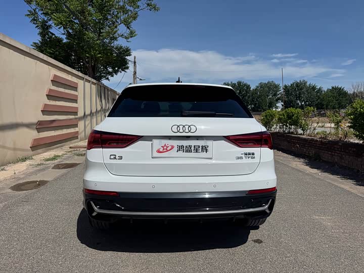 Фото 5 - Audi Q3