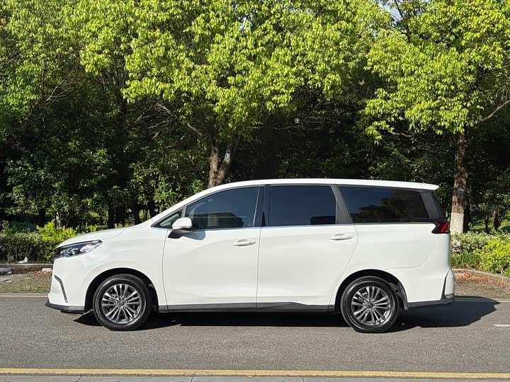 Фото 4 - Maxus G50