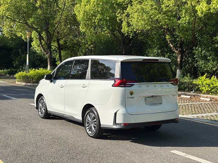 Фото 7 - Maxus G50