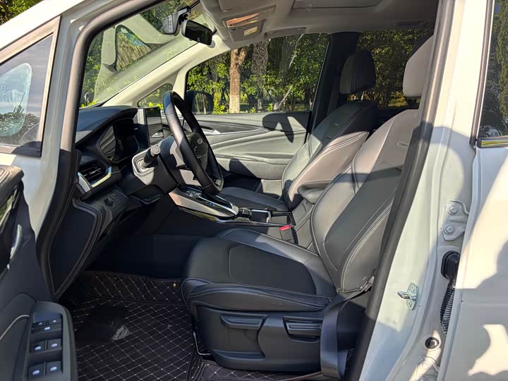Фото 8 - Maxus G50