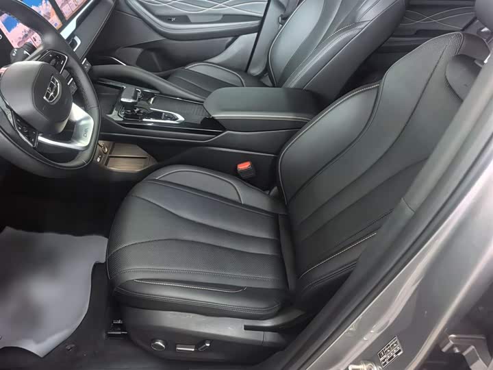 Zdjęcie 9 - Geely Monjaro