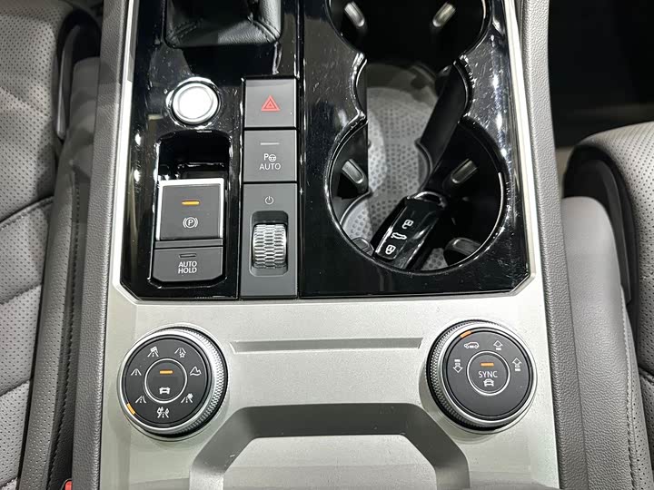 Volkswagen Touareg 2023 2023款 3.0TSI 锐享火山岩涂装运动版