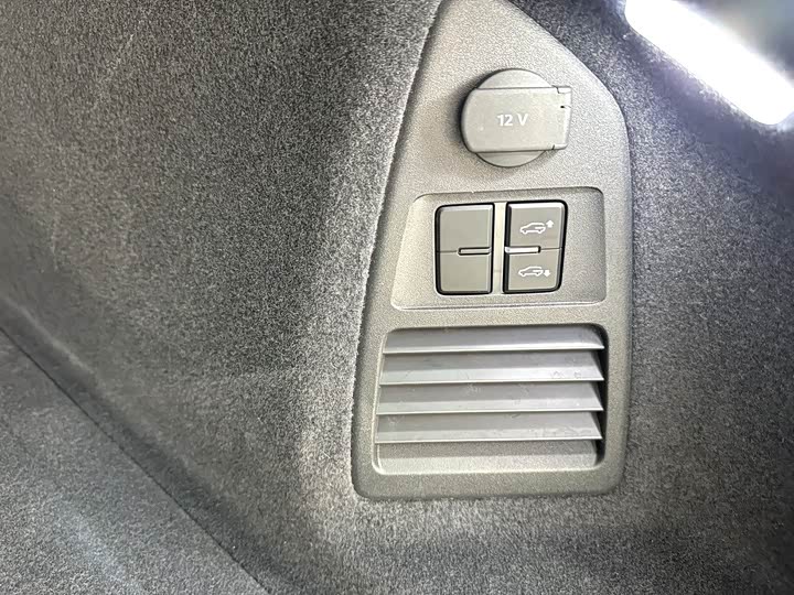 Volkswagen Touareg 2023 2023款 3.0TSI 锐享火山岩涂装运动版