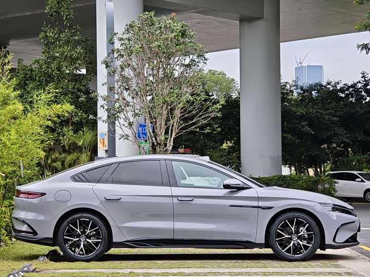 Фото 4 - BYD Han