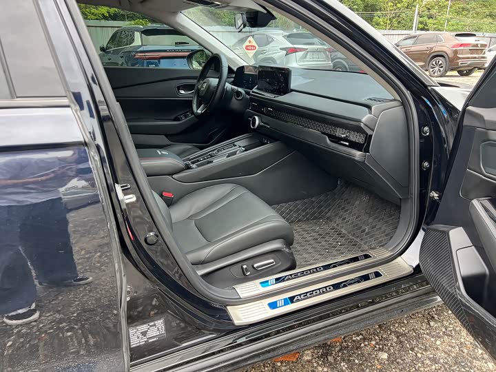 Фото 9 - Honda Accord Hybrid