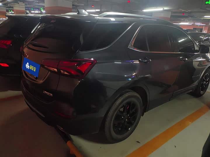 Фото 3 - Chevrolet Equinox
