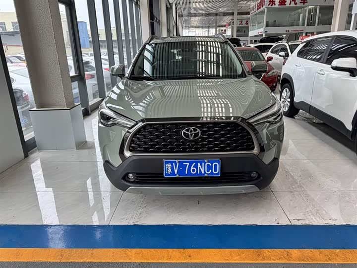 Фото 2 - Toyota Corolla Cross