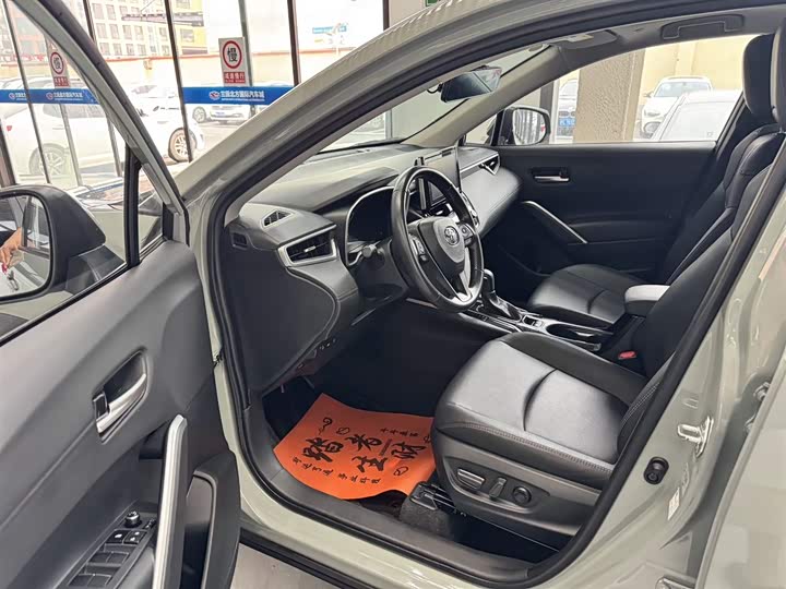 Фото 5 - Toyota Corolla Cross