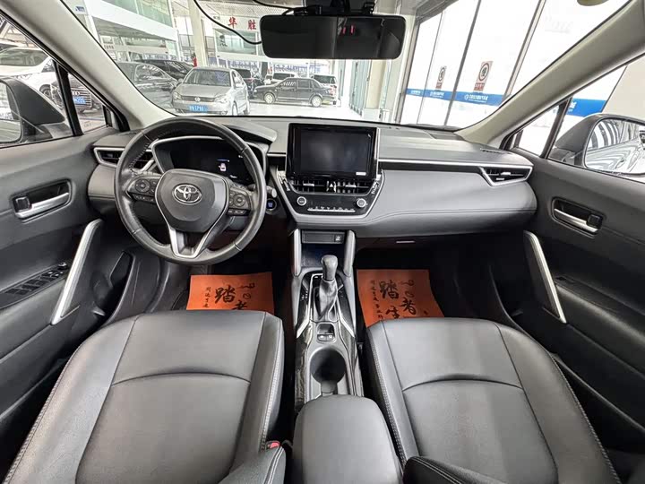 Фото 7 - Toyota Corolla Cross